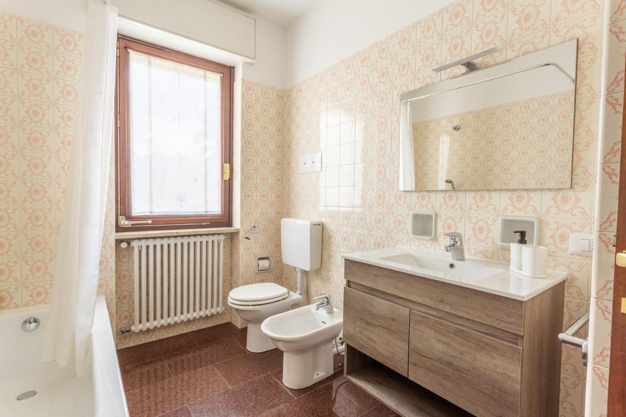 Baveno Beach - Charming Flat With Garden Ngoại thất bức ảnh